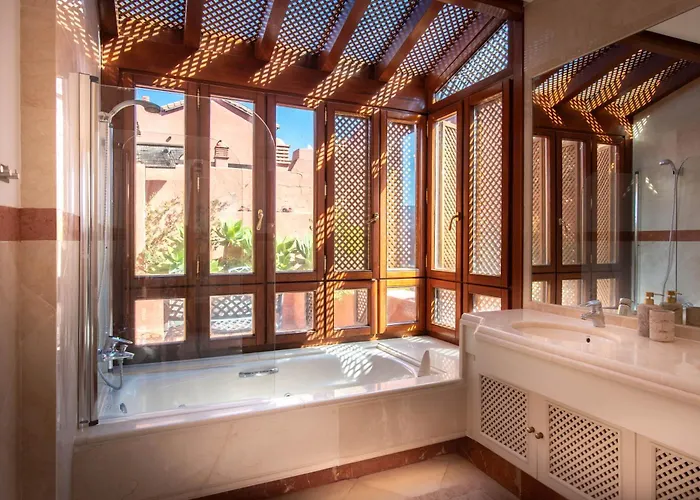 Luxury Beachside Penthouse With Terrace * Marbella