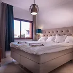 Luxury Beachside Penthouse With Terrace