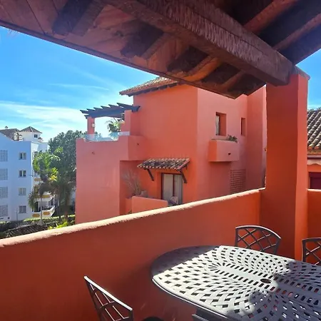 Beachside Penthouse With Floor Terrace And Garage * Marbella