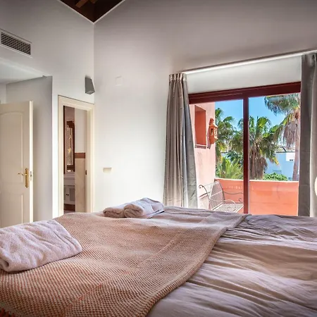 Luxury Beachside Penthouse With Terrace