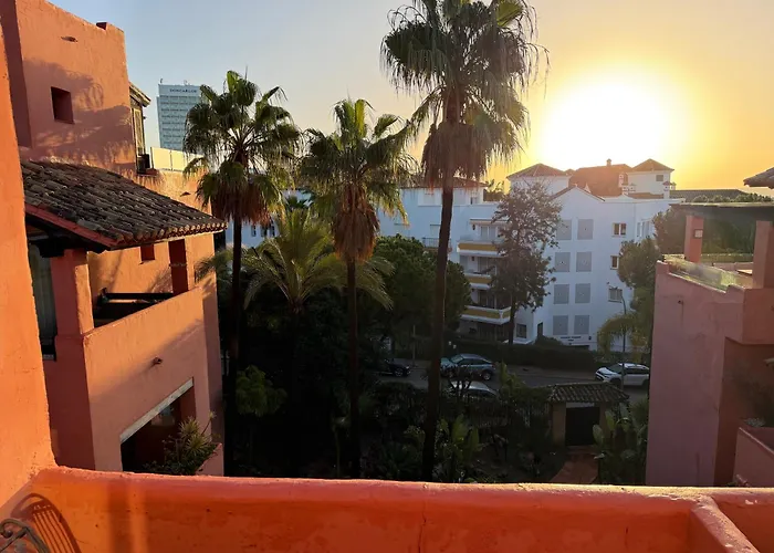 Luxury Beachside Penthouse With Terrace *