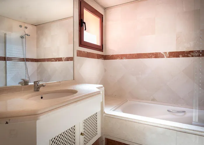 Luxury Beachside Penthouse With Terrace Apartment *