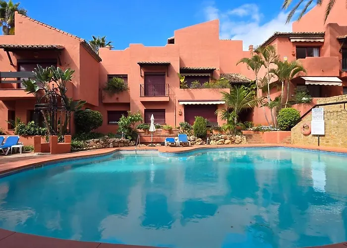 Luxury Beachside Penthouse With Terrace Apartment *